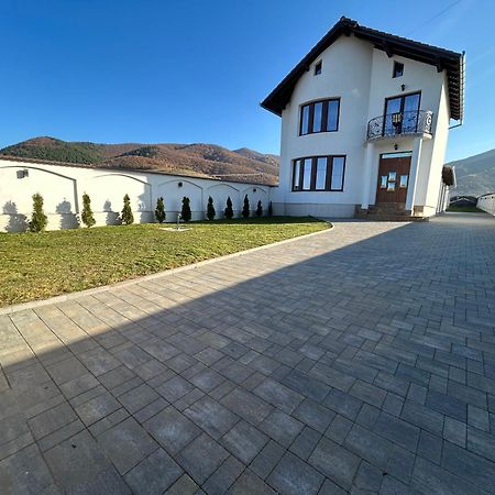 הוילה Gura Raului Casa De Vacanta מראה חיצוני תמונה